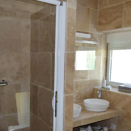 Hoteliere Et Des Sources Du Gros Noyer Appartement Malaucène