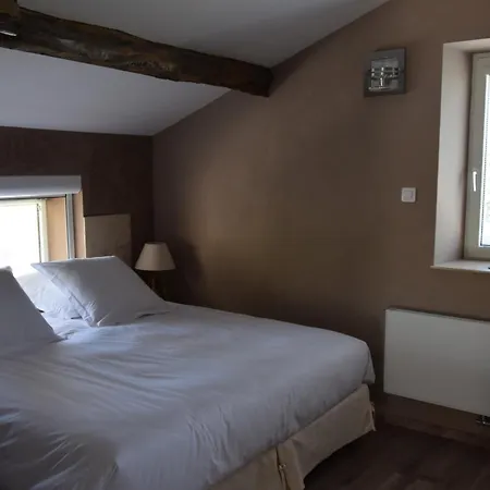 Appartement Hoteliere Et Des Sources Du Gros Noyer *